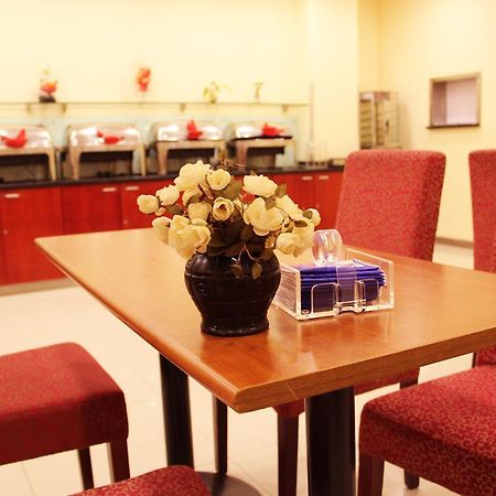 Hanting Express Shanghai Zhabei Park Branch Εξωτερικό φωτογραφία